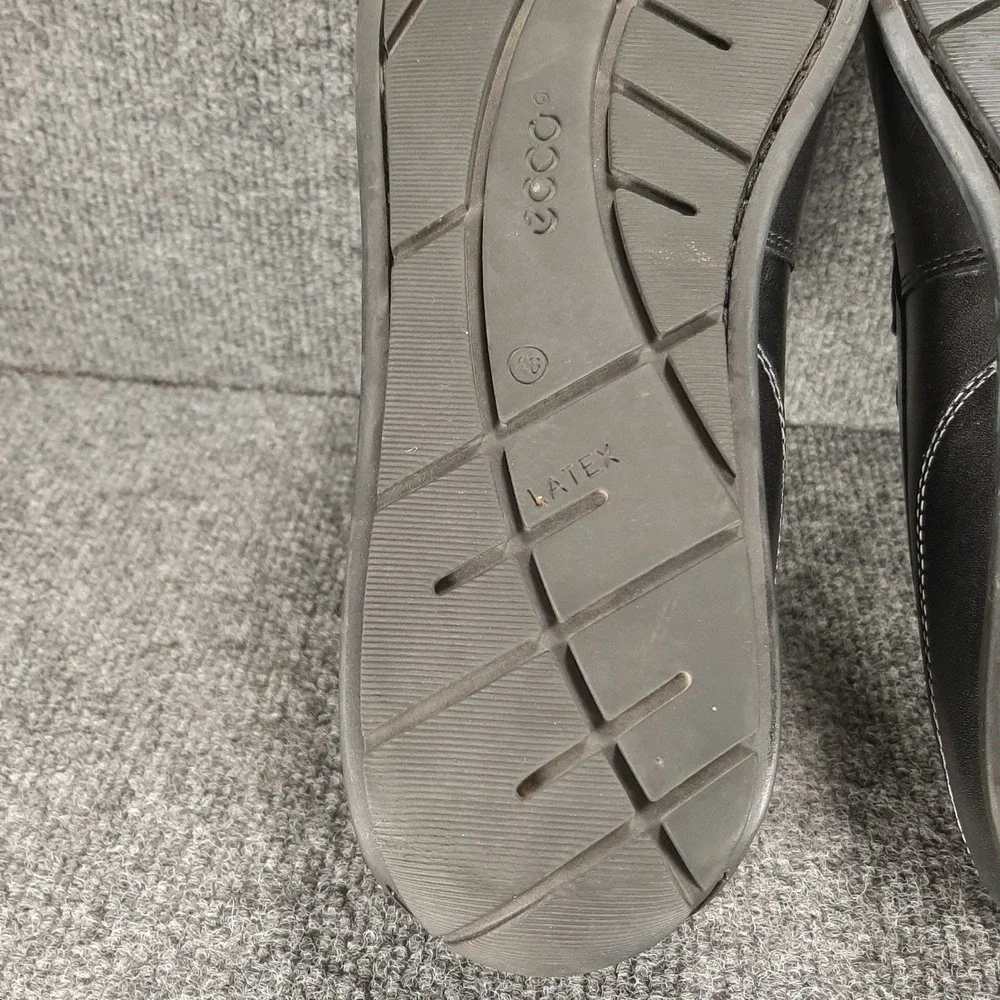 Ecco loafers black